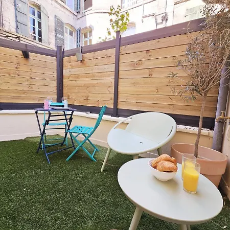 شقة Le Cineaste -terrasse -vivre Au Coeur D'angouleme *