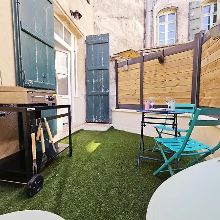 Le Cineaste -terrasse -vivre Au Coeur D'angouleme * Angouleme
