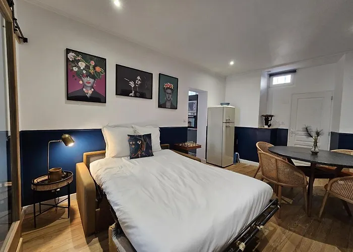 Le Cineaste -terrasse -vivre Au Coeur D'angouleme *