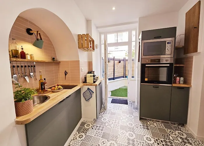 Apartment Le Cineaste -terrasse -vivre Au Coeur D'angouleme