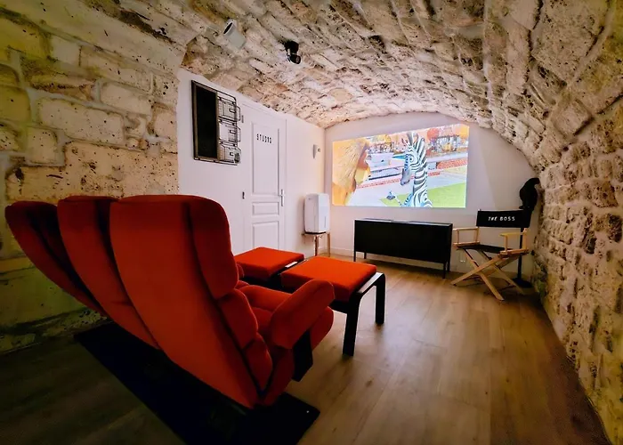 Le Cineaste -terrasse -vivre Au Coeur D'angouleme Apartment