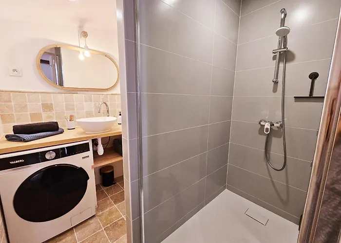 Apartment Le Cineaste -terrasse -vivre Au Coeur D'angouleme *