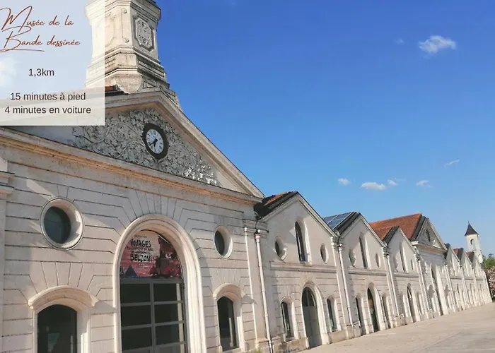 Le Cineaste -terrasse -vivre Au Coeur D'angouleme Angouleme