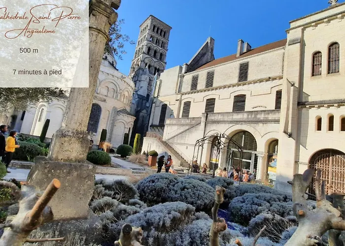 Le Cineaste -terrasse -vivre Au Coeur D'angouleme